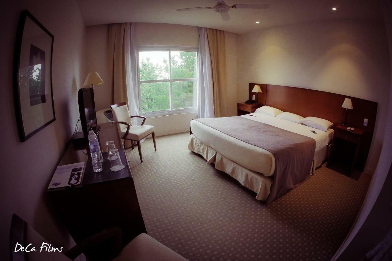 Elegance Hotel Tandil Zewnętrze zdjęcie